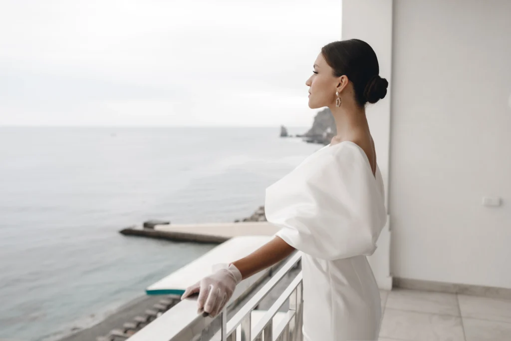 minimalist luxury lifestyle